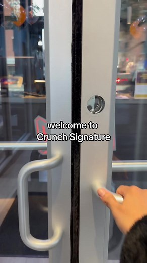 Welcome to Crunch Signature! Signature locations include all the essentials like cardio and strength machines, plus even MORE awesome classes, dedicated group fitness studios, and full service locker rooms with towel service, Rituals Products, saunas and steam rooms.* *amenities vary by location