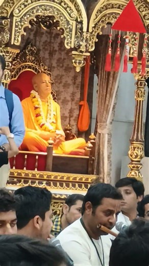 hare krishna mahamantra by flued #trending #viralshort #vrindavan #sankirtan