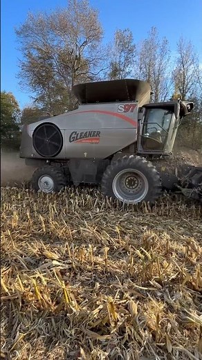 GLEANER S97 Combine 100 Years Edition #bigtractorpower #agco #combine #gleaner
