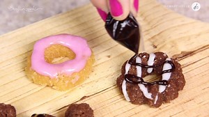 Este es un buen fin de semana para hacer comida mini 󾌧 Elige tu kit >> www.holadiy.com | Craftingeek