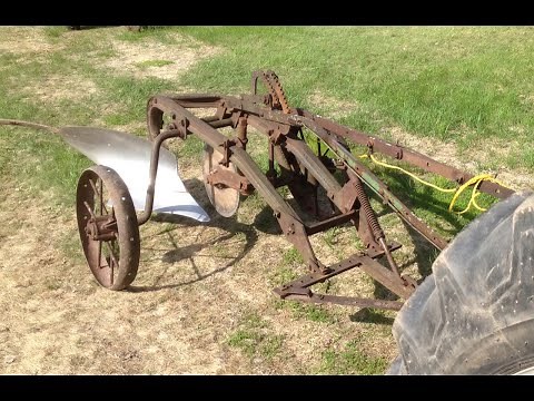 John Deere No.51 Tractor Plow - Bringing It Back To Life Part 2 of 2: Clutch, Wheels, & First Run