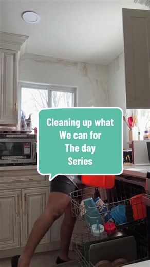 Let’s make this a series. #postpartum is hard and battling it is a different story. So let’s start with actually starting! Inspo by @sailor_kia_cosplays #postpartumcleaning