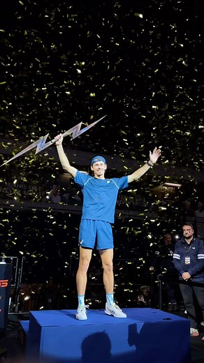 UTS Tour on Instagram: "The Demon becomes King 👑⚡️ #UTSLondon by @builder.ai 🇬🇧 #UTSTour ⚡️designed by @ehrmannspartners"