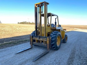 Massey Ferguson 6500 Rough Terrain Forklift | Construction