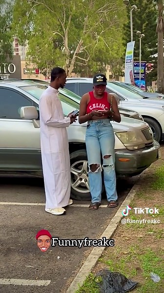 Funnyfreakc (@funnyfreakc)’s video of comedian fails to make people laugh