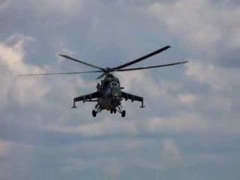 Helicopter flying with no blades spinning !