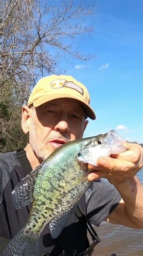 The smell of spawn 🎣🦨