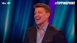 When the top shelf tumbles at exactly the right moment… 😮 What a game, well played Val! 📺 Weekdays 4pm | ITV & STV #TippingPoint | Next Question Please