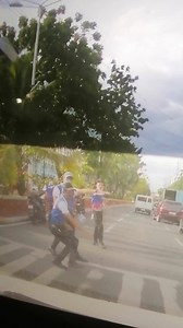 5.2M views · 70K reactions | Yung pati traffic light kasabwat  (c) Christoper Edward Lopez www.vigattininsurance.com | Vigattin Insurance | Facebook