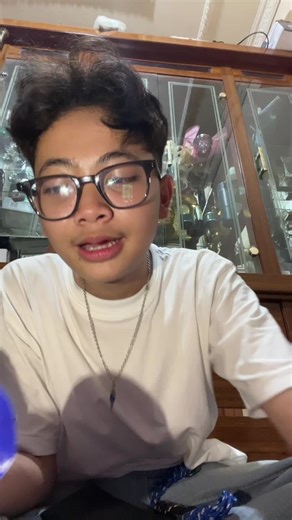 Unboxing THR Lebaran: A Festive Surprise