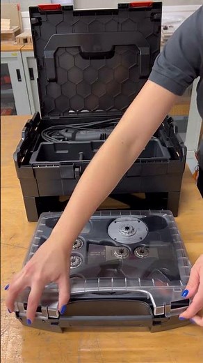 Surprise! The limited BLACK EDITION of the MULTIMASTER is also available as corded machine.
