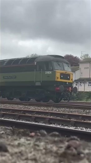 4 tone! Class 47 D1924 ‘Crewe Diesel Depot’ at Goodrington Sidings
