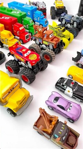 Disney Pixar cars. Finn McMissile vs Professor Zundapp | Lightning McQueen