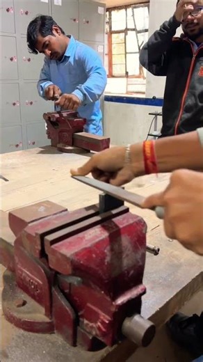 ITI Workshop me trainee ka practical 😱 Galti hui to marks gaye | #shorts