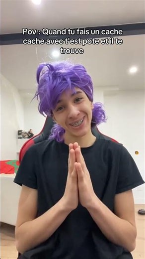 When you play hide-and-seek with your new friends 😁