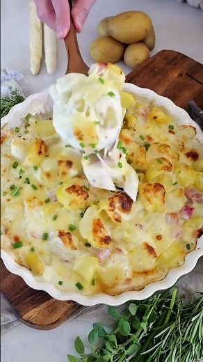 Einfacher Kartoffelauflauf mit Spargel, Schinken und cremiger Soße #spargel #kartoffel #auflauf