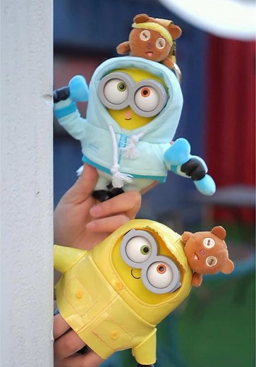 Minions Road Trip Playlist: Can't Stop Singing!