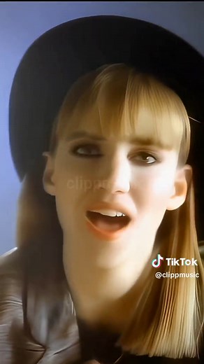 Debbie Gibson - Lost In Your Eyes (1989)