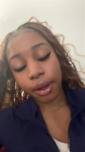 the lighting is so bad bru