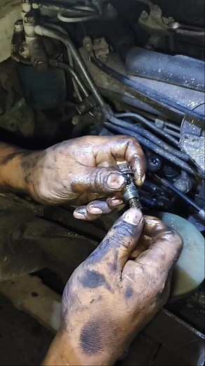 Baradong streaner nagiging dahilan sa pagkasira ng starter motor alam nyo po kung bakit ito panoorin. Simpleng problema lumala pa. #automotive #followers #friends #trucks @highlight | Victor A Espinar