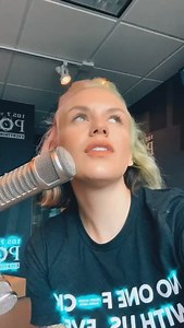 I slather my face it Vaseline every night, never tried it in my hair tho #flaminglips #vaseline #slugging | Lux St. Lou