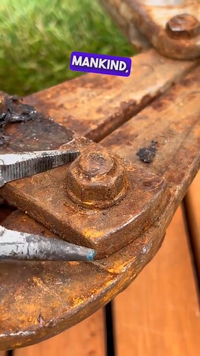 The Genius Way to Defeat Rust Once and for All! Shine restored #USA #RustRemoval #MetalHack | EnglishPro | Facebook