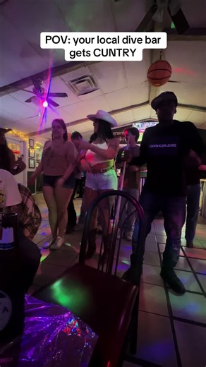 peachbuzzz (@peachbuzzz)’s videos with Boot Scootin' Boogie (Club Mix) - Brooks & Dunn