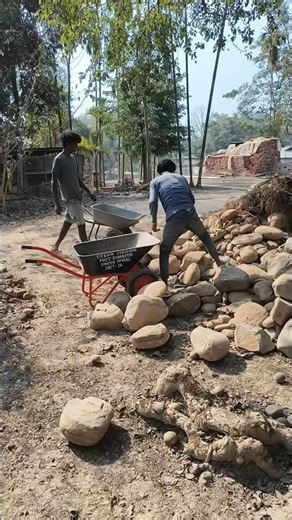 Helper & Labour Life in gulf😭😭 #helperjob #shorts #youtubeshorts #job #traffic #trafficrules