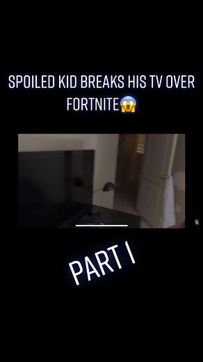 Like and follow for more video clips💚#angry #rude #tiktok #tiktokviral #fyp #foru #mean #viral #angerissues #television #broken #smashed #spoiled