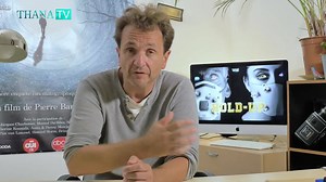 Le Professeur Christian Perronne nous parle de cette situation qui a besoin de vérité... Le Professeur Christian Perronne a résisté à l'interdiction de prescrire en soignant ses patient grâce à l'hydroxychloroquine. Aujourd'hui il nous parle de son livre et de la corruption qui règne au plus haut niveau de la médecine. Voici le lien de la campagne Ulule : https://www.ulule.com/hold-up-1/ Un immense merci au Pr. Montagnier et à initiative de Nicola Réoutsky d'avoir réalisé cette interview. Que se