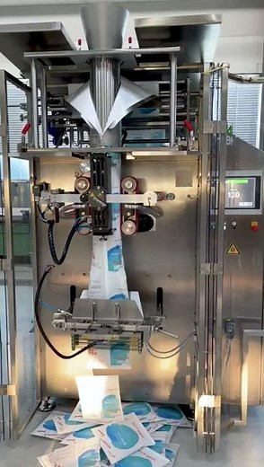 ROVEMA inno-tech REVO S: Up to 130 bags/min with Mondi 95/5 barrier paper (bag length 280 mm)