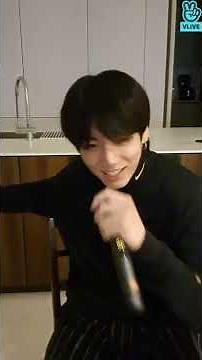 JUNGKOOK VLIVE - Jungkook singing That That by PSY ft. Suga [VLIVE 15.06.2022]