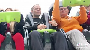 Join us for our first ever time on The Toxicator at @Alton Towers Resort ☢️🧪🟢 #toxicator #altontowers #rollercoaster #flatride #topspin #themepark #firsttime #faceyourfear #themeparktiktok