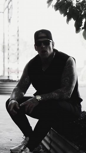 Who’s spinning our brand new track BAD FRIEND!? Drop a wolf emoji to let us know you love it 🐺 . . #badwolves #badfriend #badfriendsdiealone