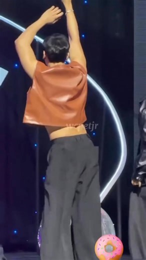 Never made no one like you before 🕺 had the best time supporting Dustin’s first solo concert 💙 Video credits to wcpetjr | Enchong Dee