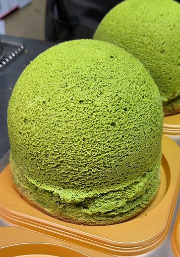 Matcha Souffle Cake: Japan’s Cloud-Like Dessert from Gifu
