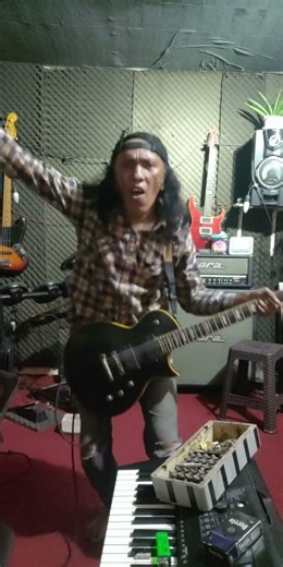 Penyanyi Asli Raimu koyok Garpu