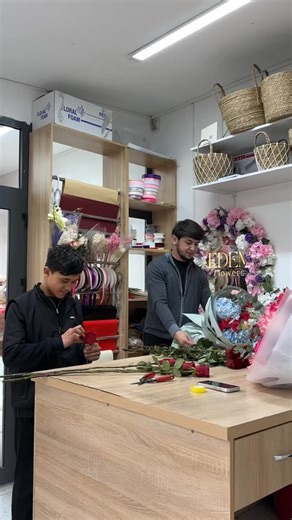 Цветы | Аксукент | Подарки on Instagram: "😂"