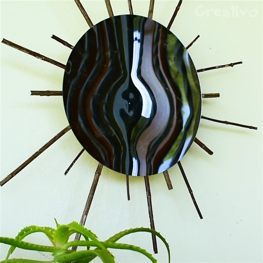 Avec le raphia ou les brindilles... c'est vraiment simple de décorer les miroirs pour votre maison 😍 | Creativo France