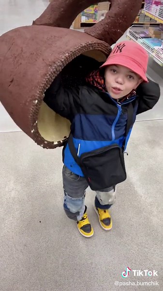 Exploring a Unique Chocolate Easter Egg