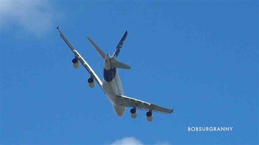 Watch this massive A380 rotate - "The runway edge disappears in dust"