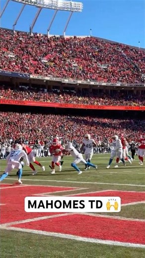 MAHOMES TO THE HOUSE 🙌