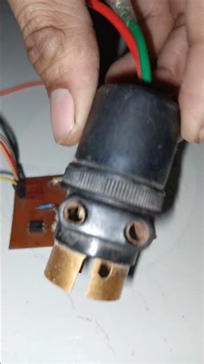 Smart AC 220V Brightness Controller Using Phase Angle Control Technique