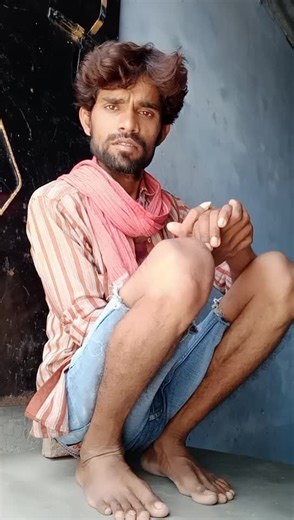 desh ki arthvyavastha 🥃🍾🧔👈🤣🙈#faceexpressionchallenge #dkcomediyan #funnyvideos #comedyindia #comedy @vinodkumarrk @preetyy_smile @jituyadav_26 @