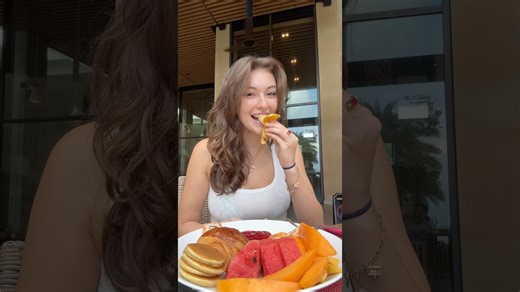 Extraordinary breakfast fuels travel adventures with delicious food