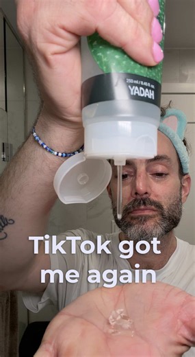 POV: your skin finally feels calm again ❄️ #koreanskincare #glassskin #skincaretiktok #sensitiveskin #tiktokshopfinds @YADAH - Korean Cosmetics