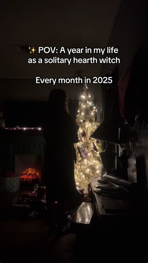 This is a beautiful life and im extremely grateful for where ive been and where im going and who has been along for the ride 🥰🫶📚💞😝🧙‍♀️🌌 #witchylife #realwitches #fyp #ayearinmylife