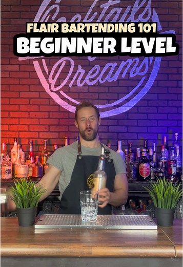 Flair Bartending 101: Beginner Techniques for Success