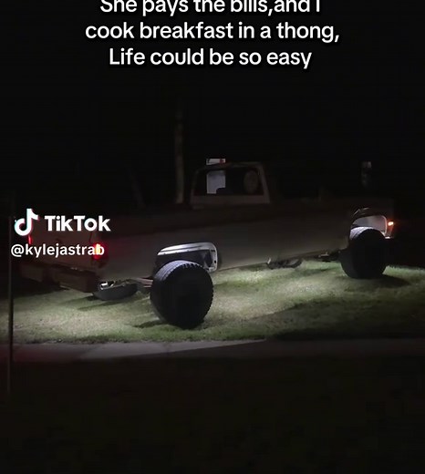 something like that #squarebody #chevy #350smallblock #1985 #acesefi #fyp #dontletthisflop