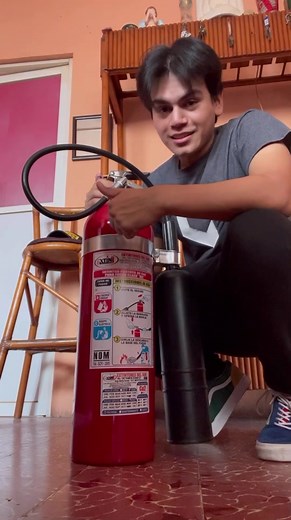 Like porque también soy bombero 🔥ánimo amig@s #roiconde #saludopie🦶 #tutorial #fypシ #parati #xyzbca #lentejas #comedia #consejos